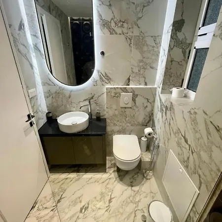 Apartment Rolling Hills Resident Tirana